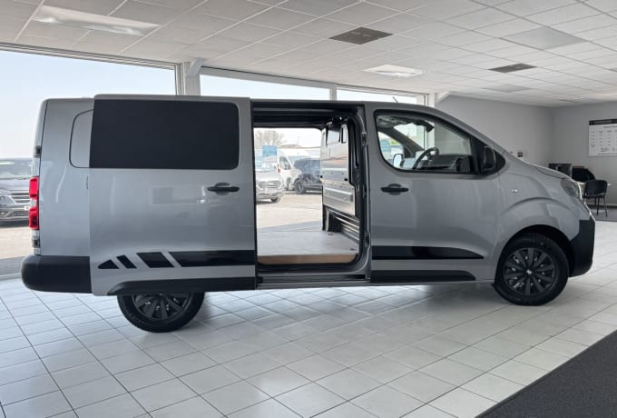 2025 Vauxhall Vivaro
