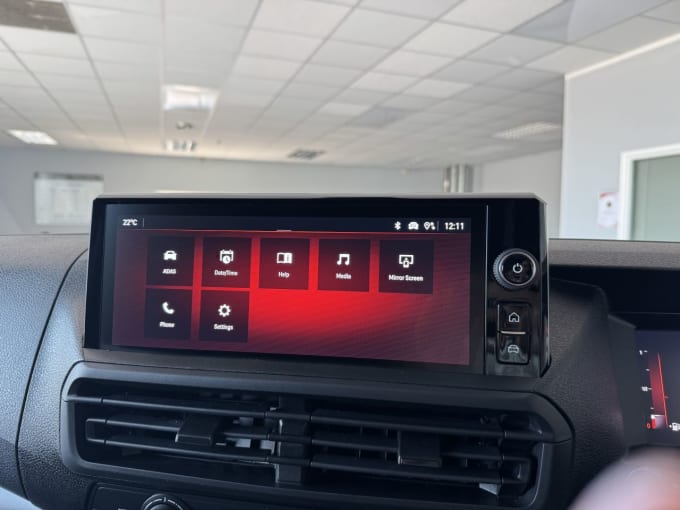 2025 Vauxhall Vivaro