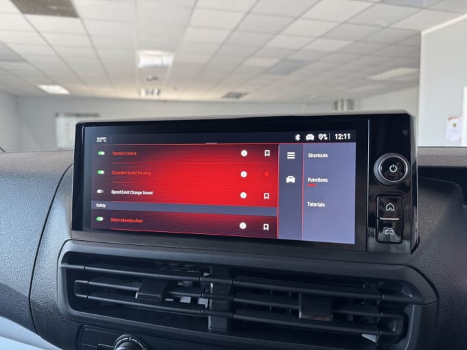 2025 Vauxhall Vivaro