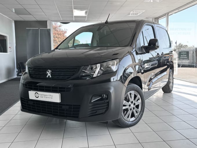 2025 Peugeot Partner