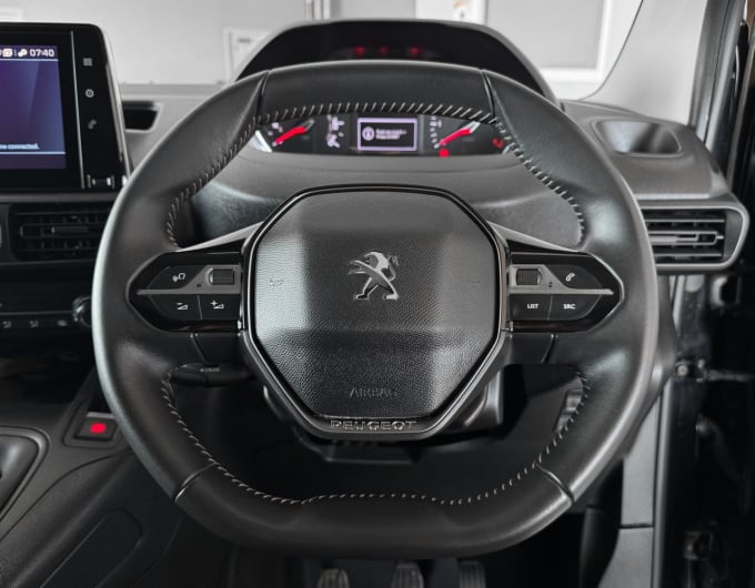 2025 Peugeot Partner