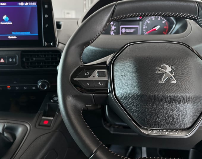 2025 Peugeot Partner