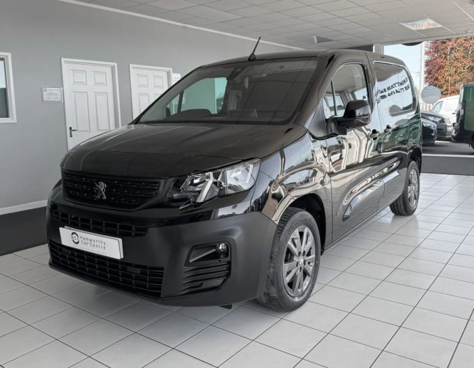 2025 Peugeot Partner