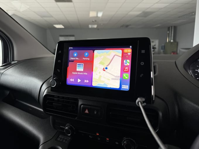 2025 Peugeot Partner