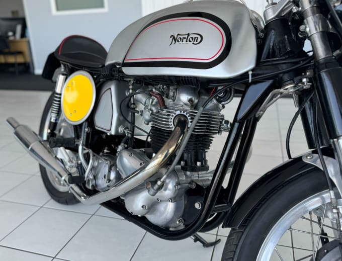 2025 Norton Dominator