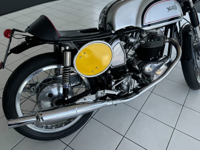 2025 Norton Dominator