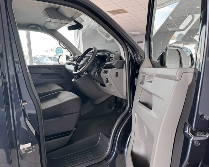 2025 Volkswagen Transporter