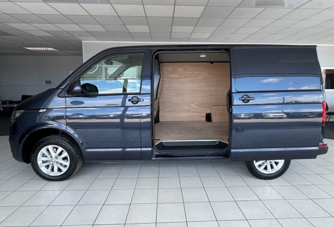 2025 Volkswagen Transporter