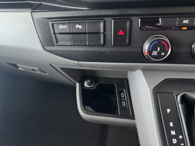 2025 Volkswagen Transporter