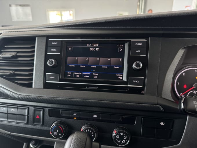 2025 Volkswagen Transporter
