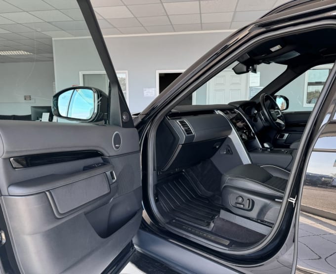 2025 Land Rover Discovery