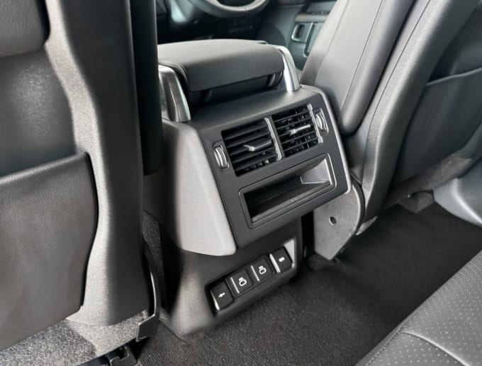 2025 Land Rover Discovery