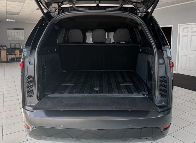2025 Land Rover Discovery