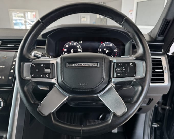 2025 Land Rover Discovery