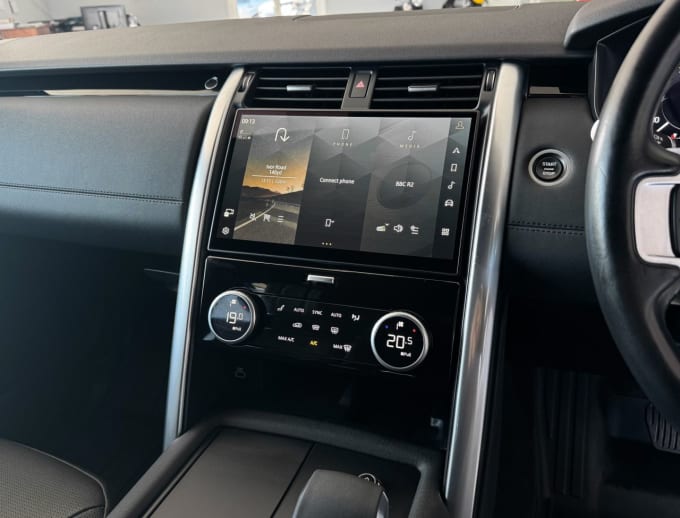 2025 Land Rover Discovery
