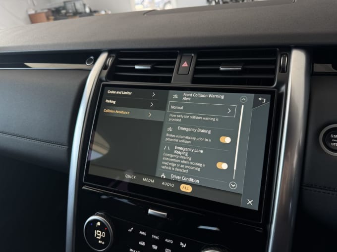 2025 Land Rover Discovery