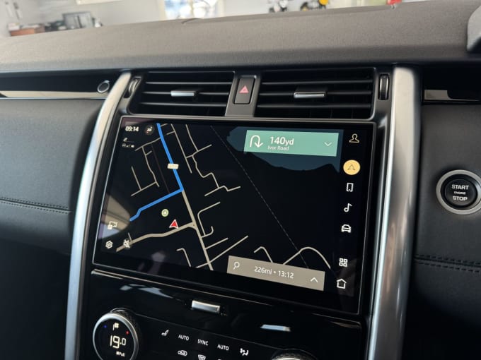 2025 Land Rover Discovery