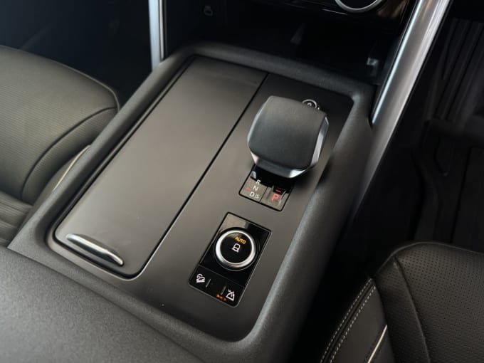 2025 Land Rover Discovery
