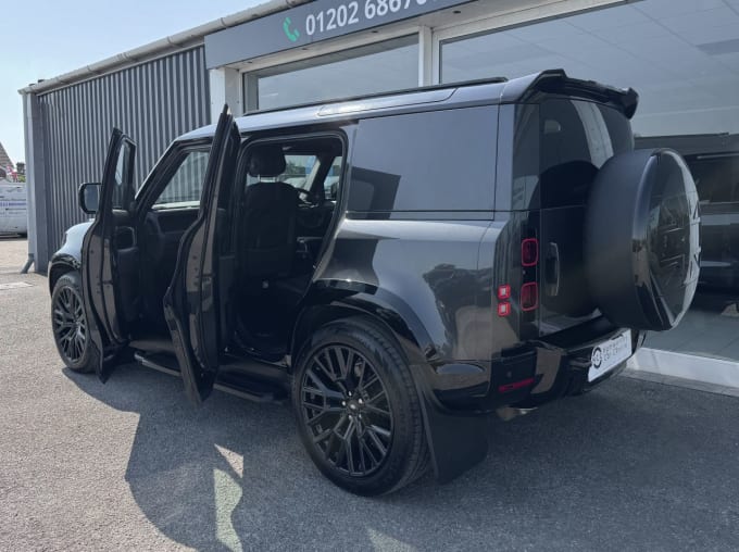 2025 Land Rover Defender