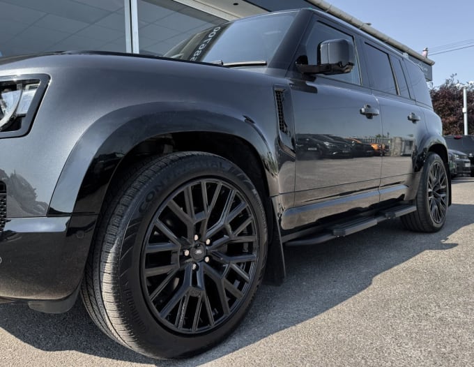 2025 Land Rover Defender