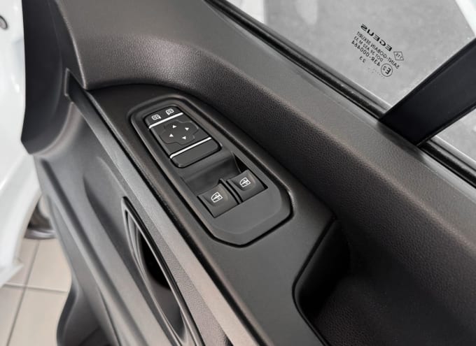 2025 Renault Trafic