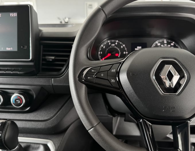 2025 Renault Trafic