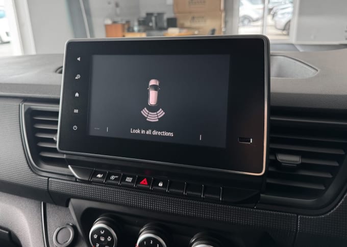 2025 Renault Trafic