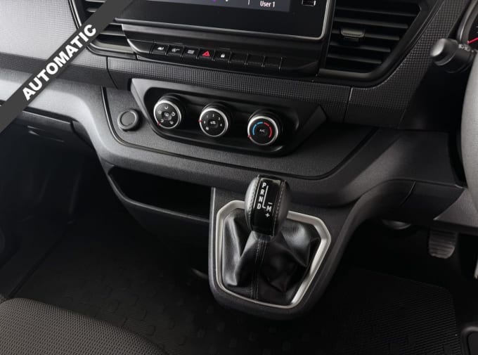 2025 Renault Trafic