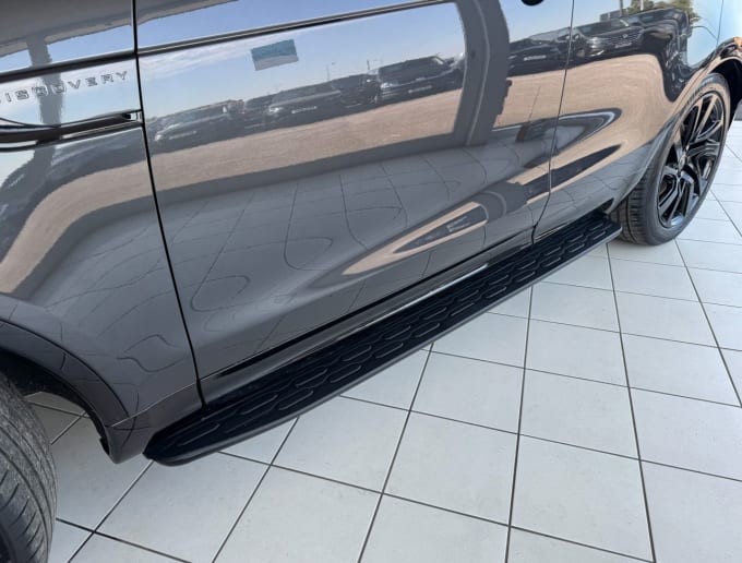 2025 Land Rover Discovery