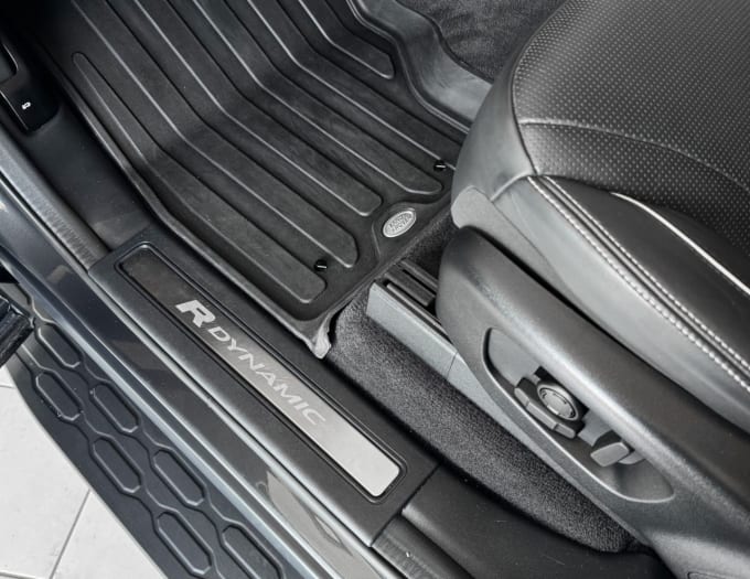 2025 Land Rover Discovery