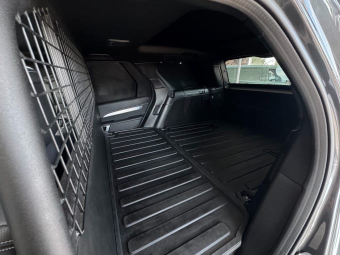 2025 Land Rover Discovery