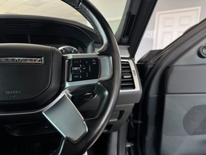 2025 Land Rover Discovery