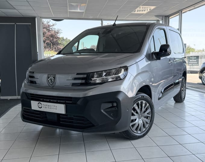 2025 Peugeot Partner
