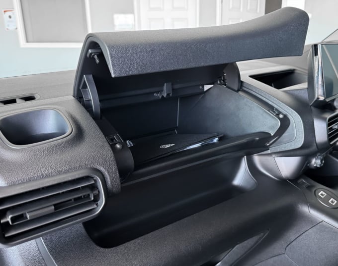 2025 Peugeot Partner