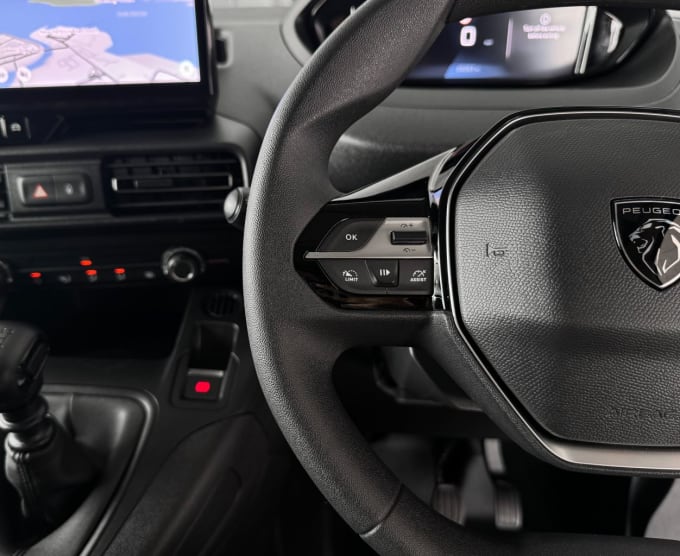 2025 Peugeot Partner