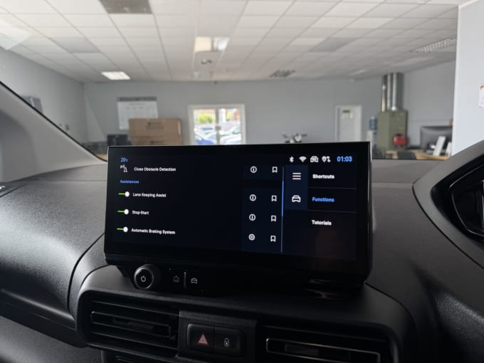 2025 Peugeot Partner