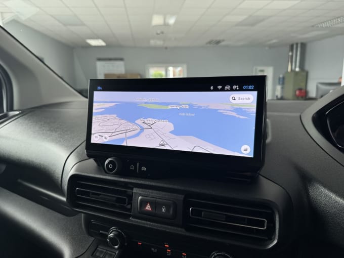 2025 Peugeot Partner