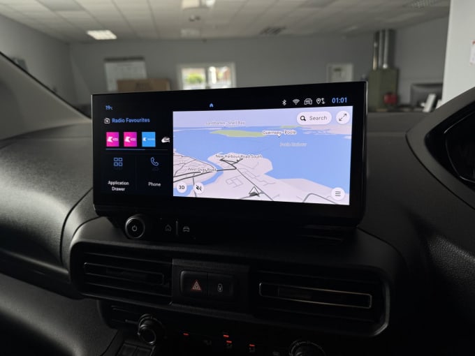 2025 Peugeot Partner
