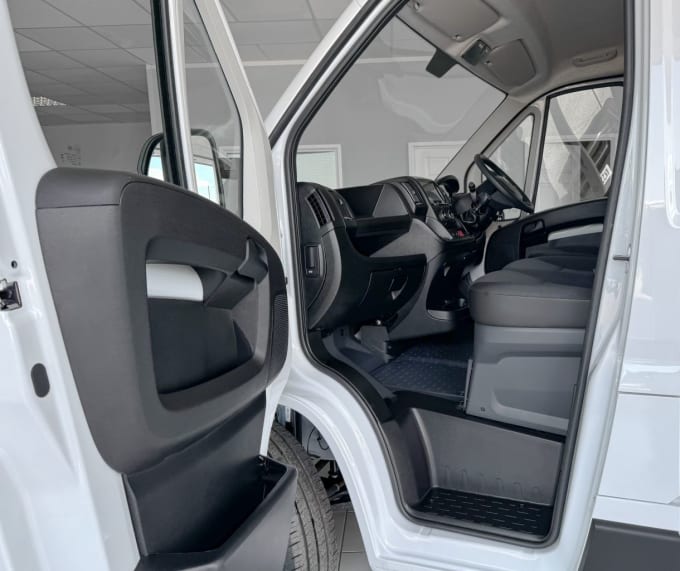 2025 Citroen Relay