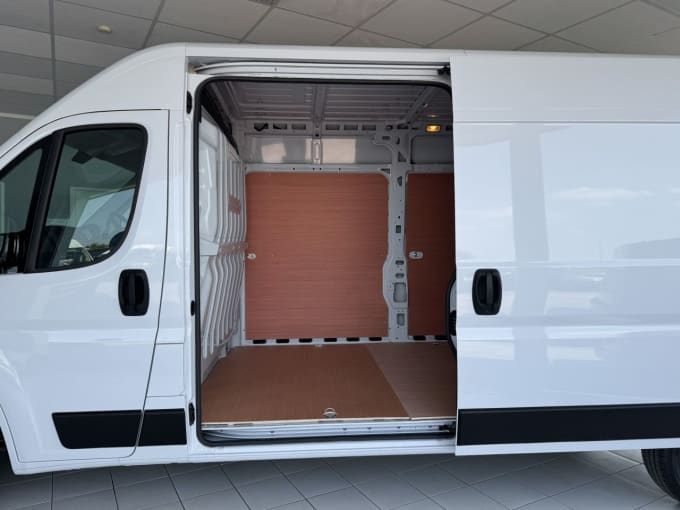 2025 Citroen Relay