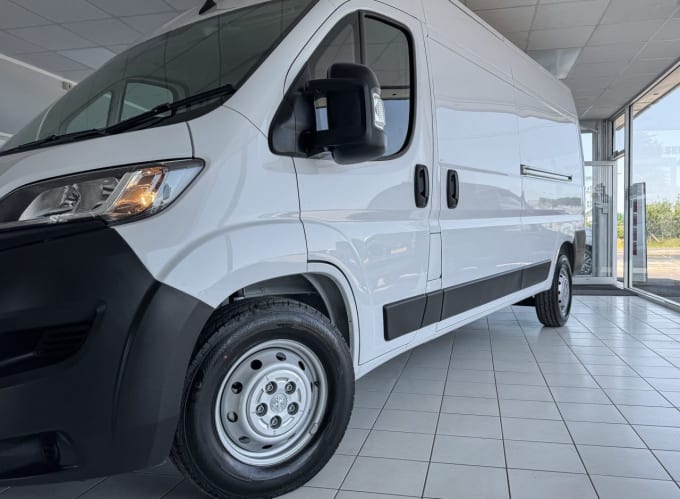 2025 Peugeot Boxer