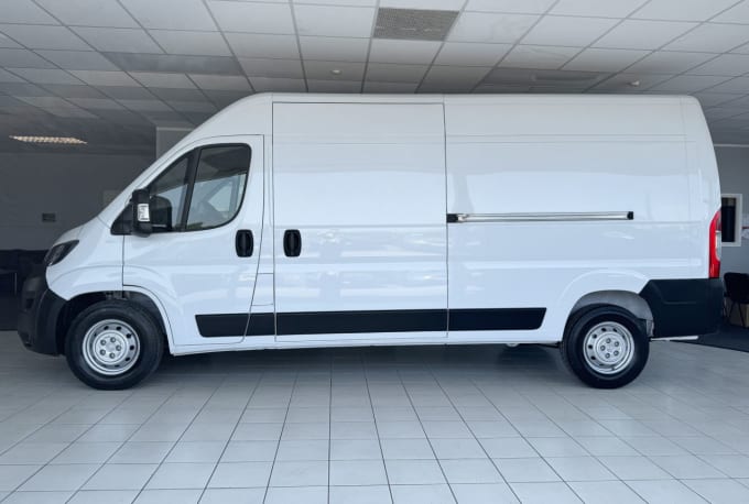 2025 Peugeot Boxer