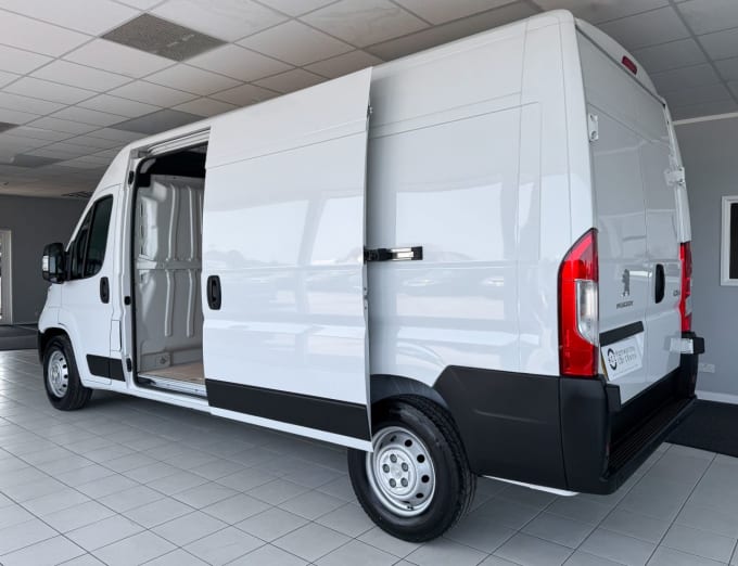 2025 Peugeot Boxer