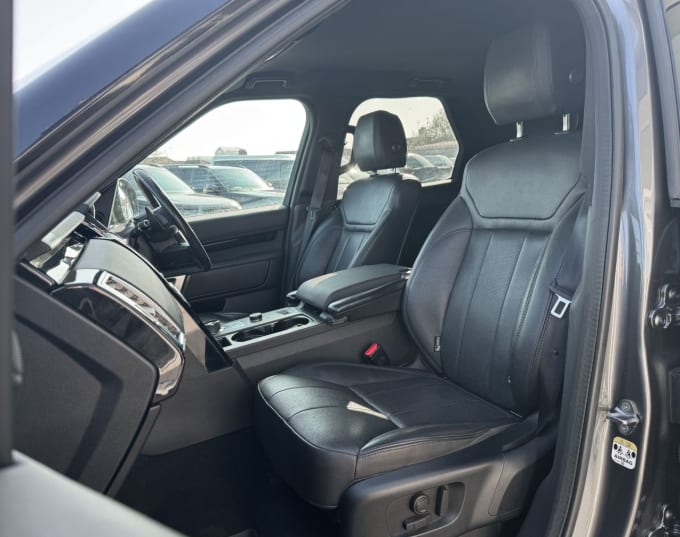 2025 Land Rover Discovery