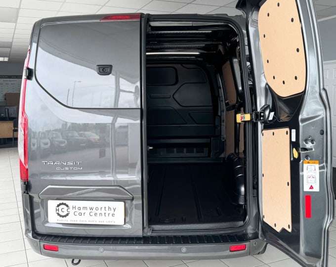 2025 Ford Transit Custom