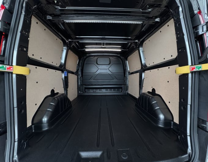 2025 Ford Transit Custom