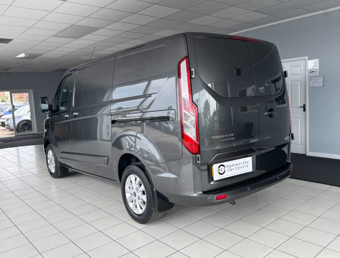 2025 Ford Transit Custom