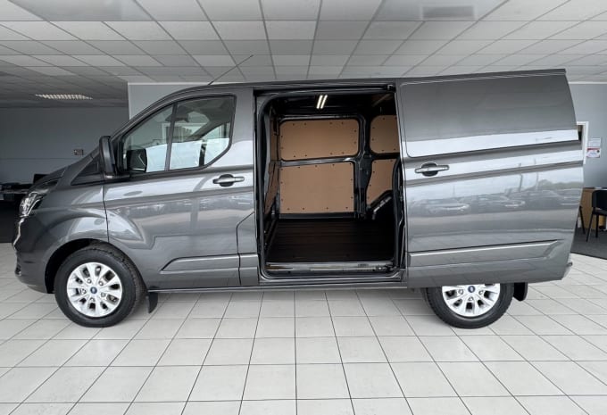 2025 Ford Transit Custom