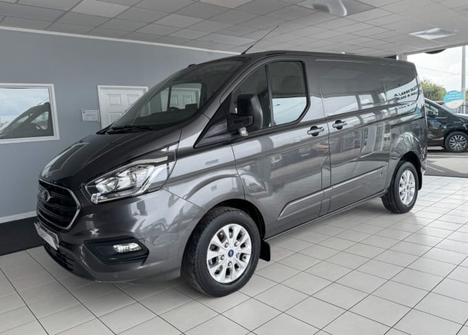 2025 Ford Transit Custom