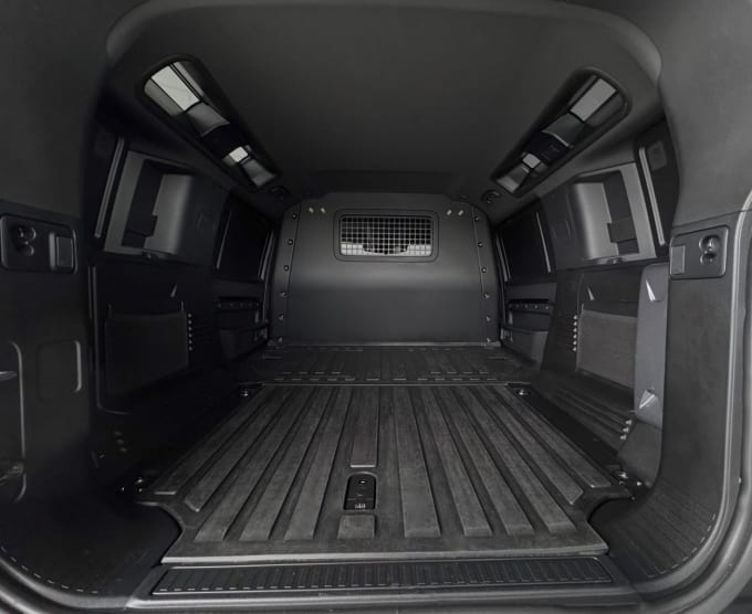 2025 Land Rover Defender